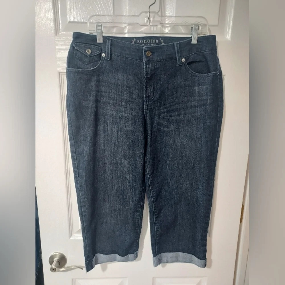 Sonoma Modern Capri Dark Wash Cuffed Capri Denim Jeans in Size 14